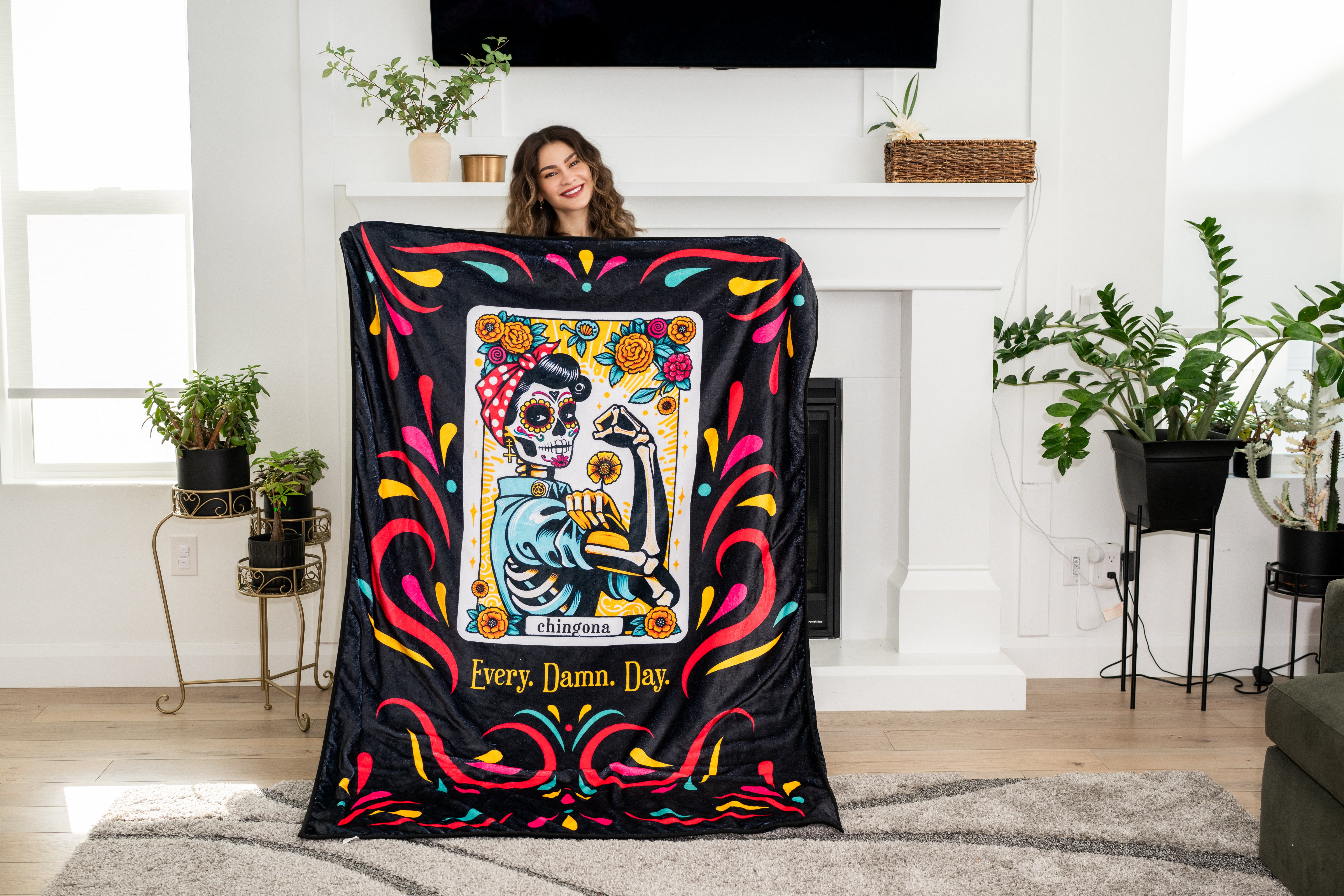 Chingona Lux Throw Blanket