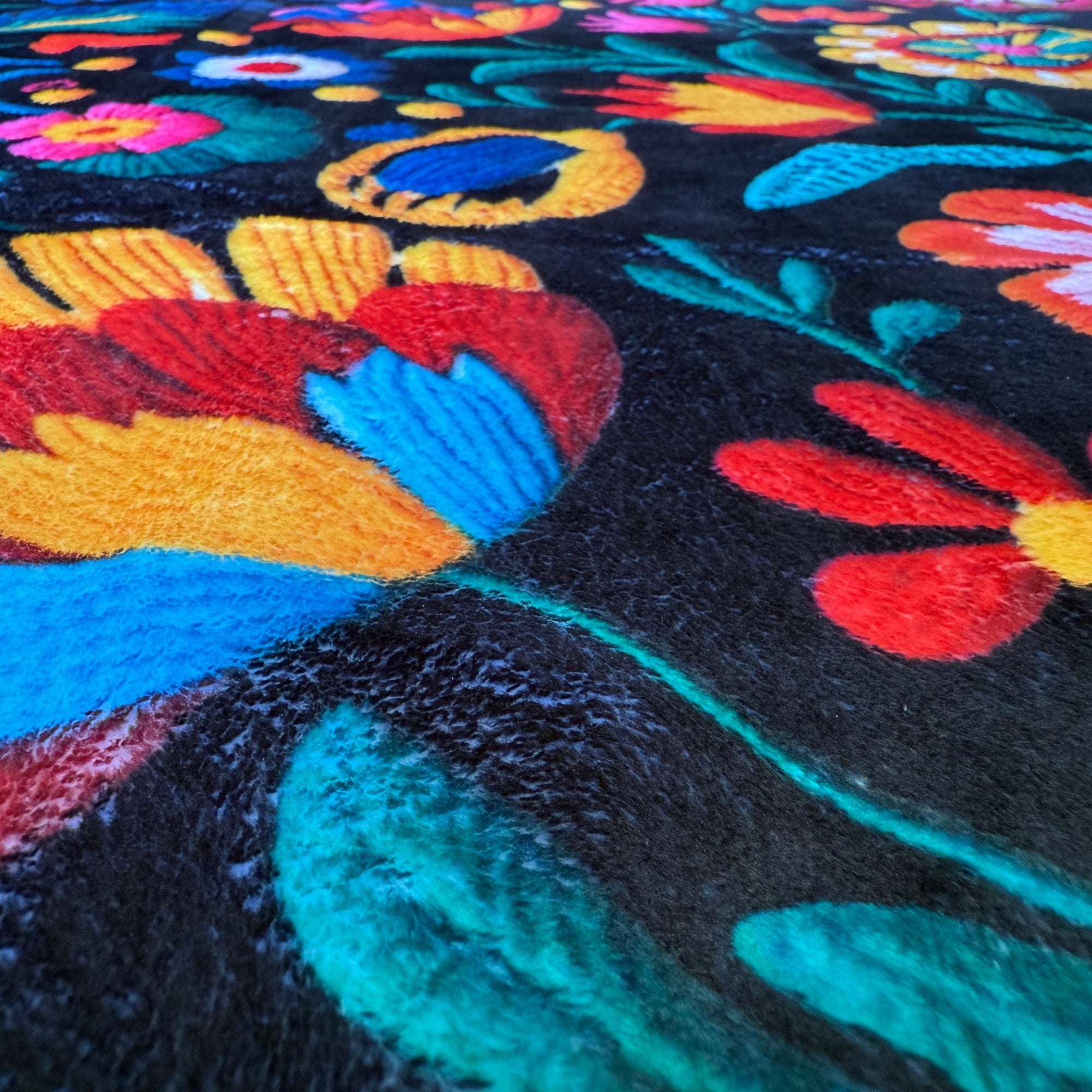 Bordado Pattern Lux Throw Blanket