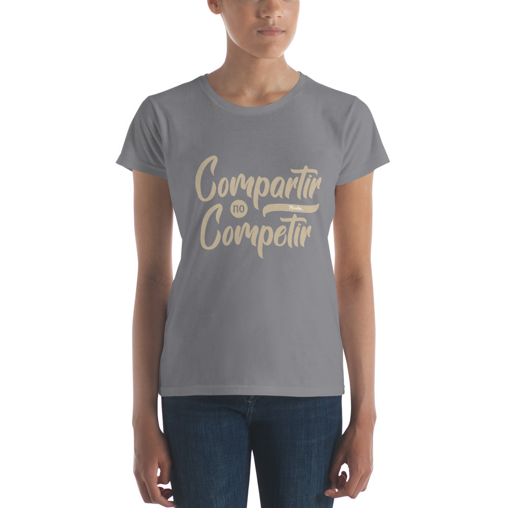 Compartir No Competir Women's Premium Tee