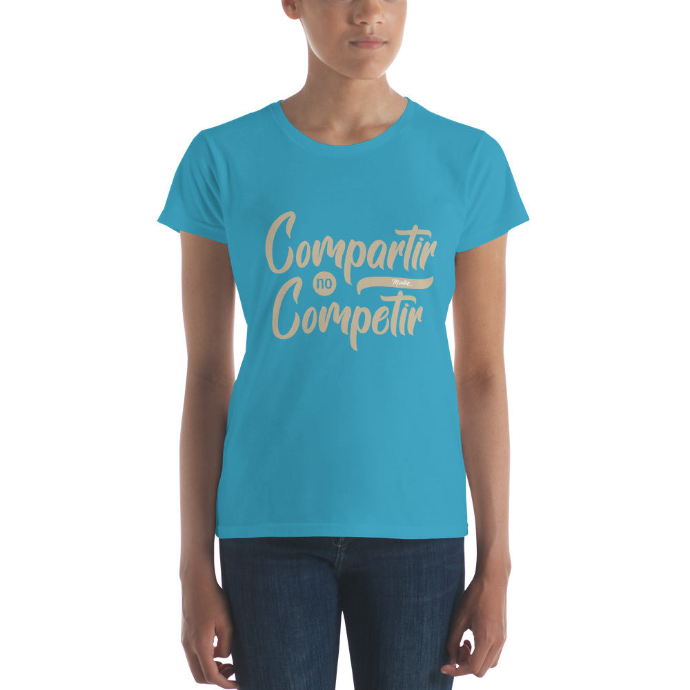 Compartir No Competir Women's Premium Tee